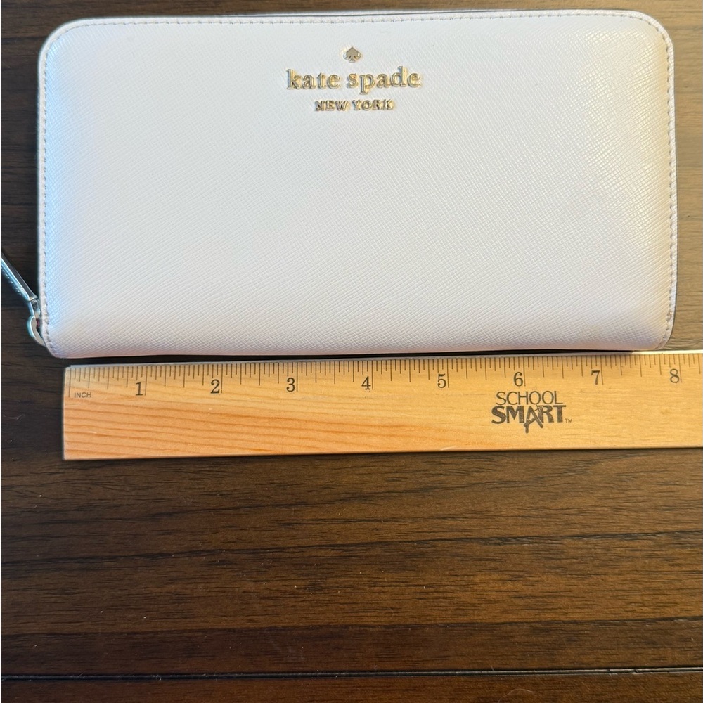 ♠️Kate Spade White Wallet